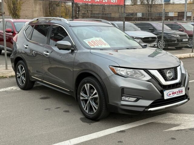 Серый Ниссан Rogue, объемом двигателя 2.5 л и пробегом 70 тыс. км за 14800 $, фото 2 на Automoto.ua