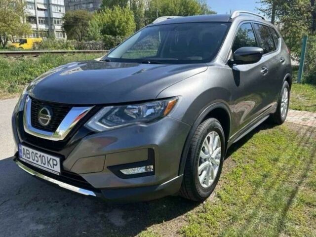 Ниссан Rogue 2018 в Виннице на Automoto.ua Серый Ниссан Rogue, объемом двигателя 2.5 л и пробегом 115 тыс. км за 15600 $, фото 1 на Automoto.ua