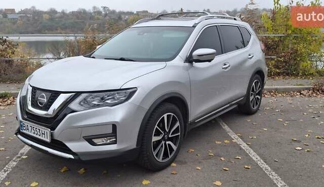Серый Ниссан Rogue, объемом двигателя 2.49 л и пробегом 115 тыс. км за 16500 $, фото 8 на Automoto.ua
