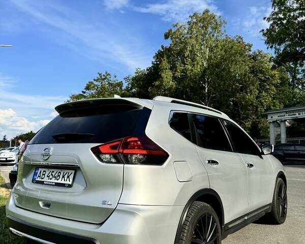 Сірий Ніссан Rogue, об'ємом двигуна 2.49 л та пробігом 250 тис. км за 13300 $, фото 1 на Automoto.ua