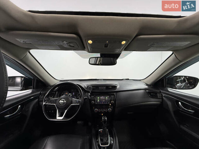 Серый Ниссан Rogue, объемом двигателя 2.49 л и пробегом 125 тыс. км за 20000 $, фото 36 на Automoto.ua