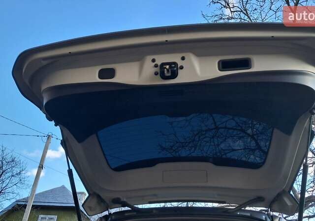 Серый Ниссан Rogue, объемом двигателя 2.49 л и пробегом 70 тыс. км за 15555 $, фото 14 на Automoto.ua