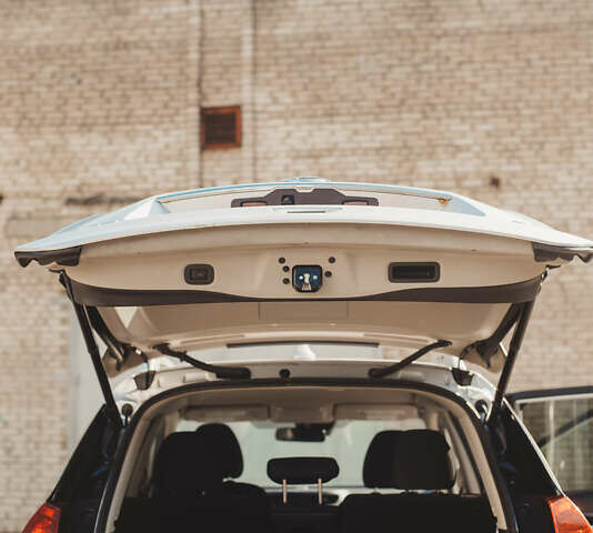 Серый Ниссан Rogue, объемом двигателя 2.5 л и пробегом 197 тыс. км за 15700 $, фото 14 на Automoto.ua