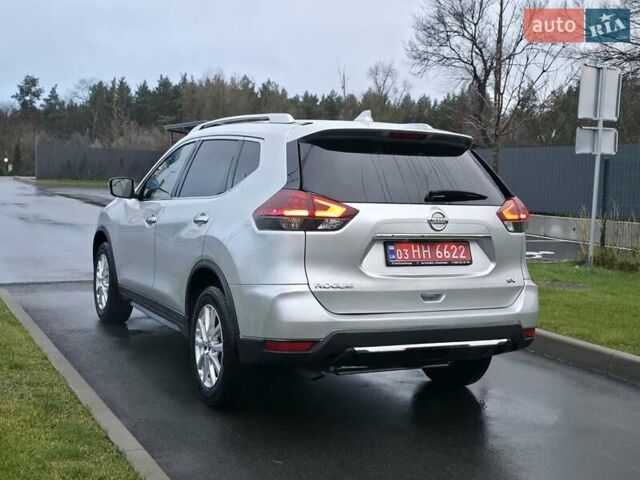 Серый Ниссан Rogue, объемом двигателя 2.49 л и пробегом 189 тыс. км за 13800 $, фото 4 на Automoto.ua