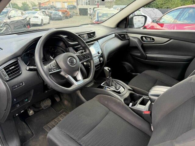Сірий Ніссан Rogue, об'ємом двигуна 2 л та пробігом 198 тис. км за 9800 $, фото 4 на Automoto.ua