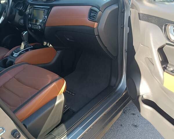 Серый Ниссан Rogue, объемом двигателя 2.49 л и пробегом 107 тыс. км за 16450 $, фото 25 на Automoto.ua