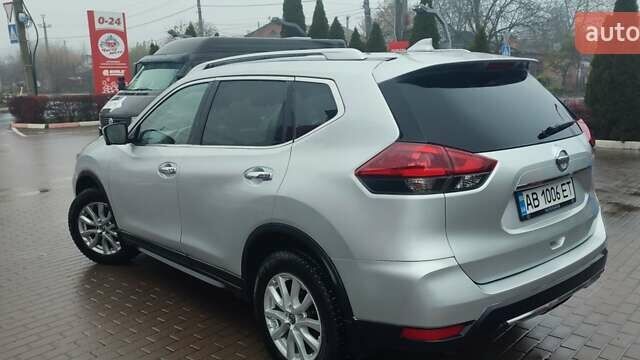 Серый Ниссан Rogue, объемом двигателя 2.49 л и пробегом 78 тыс. км за 17200 $, фото 5 на Automoto.ua