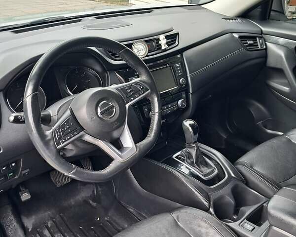 Сірий Ніссан Rogue, об'ємом двигуна 2.49 л та пробігом 137 тис. км за 15500 $, фото 7 на Automoto.ua