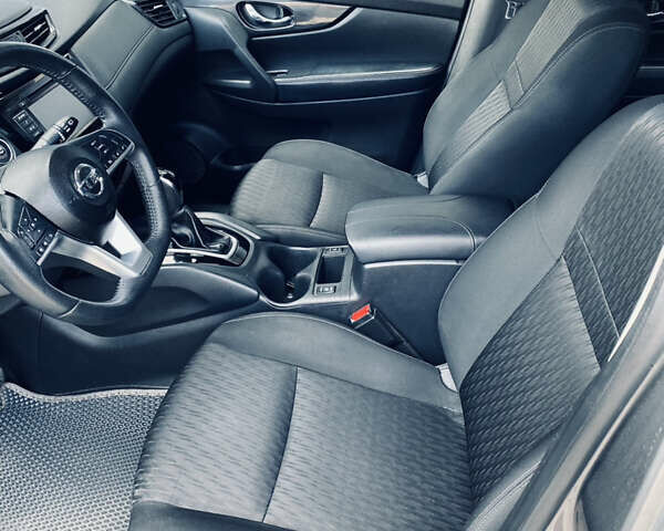 Серый Ниссан Rogue, объемом двигателя 2.49 л и пробегом 102 тыс. км за 14400 $, фото 12 на Automoto.ua