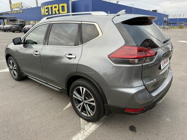 Серый Ниссан Rogue, объемом двигателя 2.5 л и пробегом 70 тыс. км за 14800 $, фото 3 на Automoto.ua