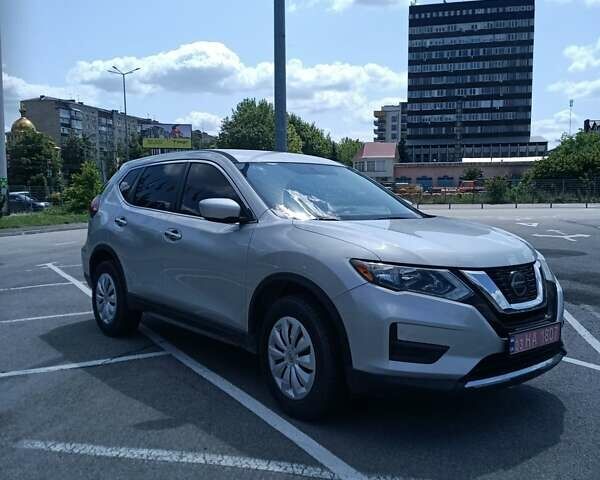 Сірий Ніссан Rogue, об'ємом двигуна 2.49 л та пробігом 150 тис. км за 14000 $, фото 5 на Automoto.ua