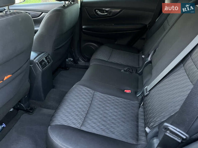 Серый Ниссан Rogue, объемом двигателя 2.49 л и пробегом 115 тыс. км за 12800 $, фото 65 на Automoto.ua