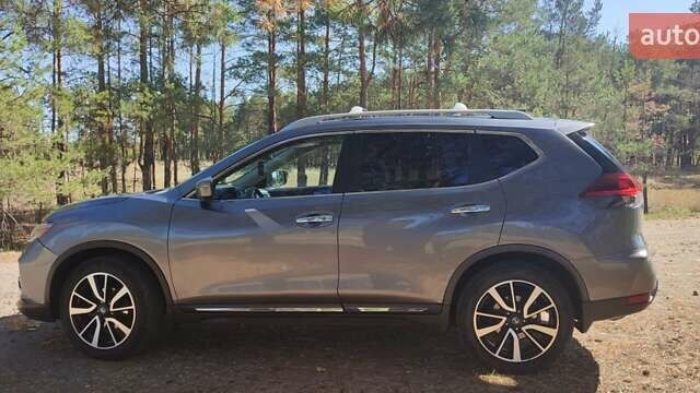 Серый Ниссан Rogue, объемом двигателя 2.49 л и пробегом 115 тыс. км за 15200 $, фото 12 на Automoto.ua
