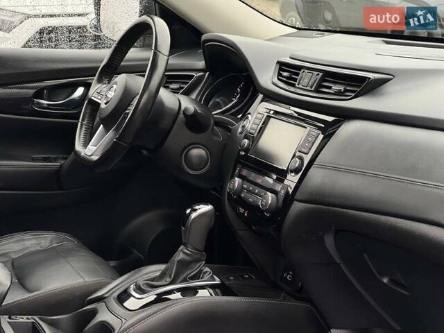 Серый Ниссан Rogue, объемом двигателя 2.49 л и пробегом 127 тыс. км за 16500 $, фото 11 на Automoto.ua