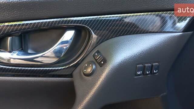 Серый Ниссан Rogue, объемом двигателя 2.49 л и пробегом 115 тыс. км за 16500 $, фото 33 на Automoto.ua