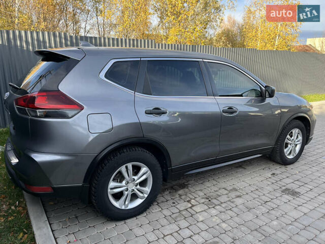 Серый Ниссан Rogue, объемом двигателя 2.49 л и пробегом 115 тыс. км за 12800 $, фото 12 на Automoto.ua