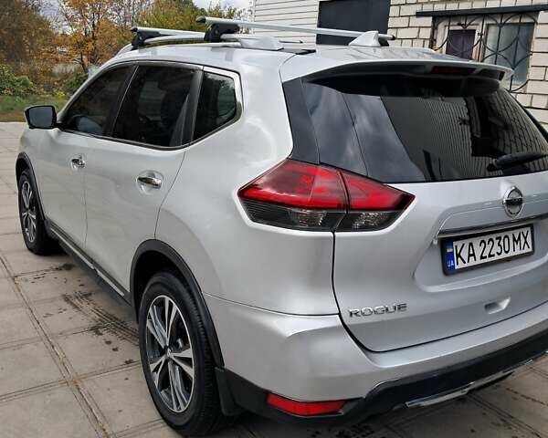 Сірий Ніссан Rogue, об'ємом двигуна 2.49 л та пробігом 137 тис. км за 15500 $, фото 1 на Automoto.ua