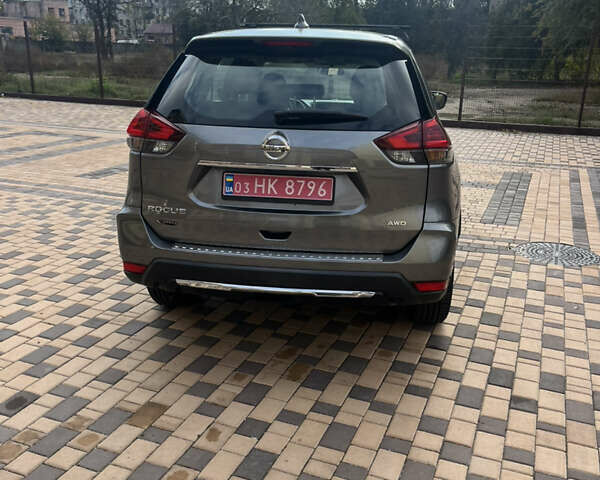 Сірий Ніссан Rogue, об'ємом двигуна 2.49 л та пробігом 120 тис. км за 14000 $, фото 10 на Automoto.ua