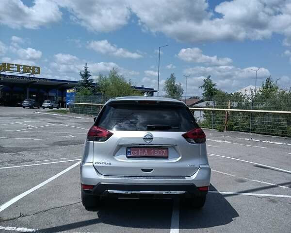 Сірий Ніссан Rogue, об'ємом двигуна 2.49 л та пробігом 150 тис. км за 14000 $, фото 3 на Automoto.ua