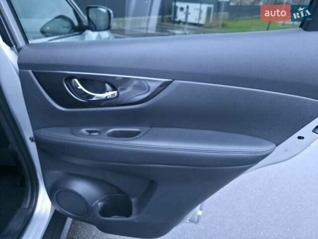 Серый Ниссан Rogue, объемом двигателя 2.49 л и пробегом 189 тыс. км за 13800 $, фото 28 на Automoto.ua