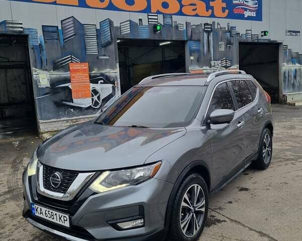 Серый Ниссан Rogue, объемом двигателя 2.49 л и пробегом 139 тыс. км за 14800 $, фото 9 на Automoto.ua