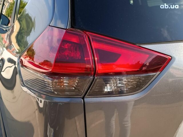 Серый Ниссан Rogue, объемом двигателя 2.5 л и пробегом 57 тыс. км за 15890 $, фото 10 на Automoto.ua