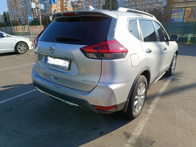 Ніссан Rogue 2018 у Буче на Automoto.ua Сірий Ніссан Rogue, об'ємом двигуна 2.5 л та пробігом 101 тис. км за 16500 $, фото 2 на Automoto.ua
