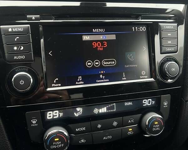 Серый Ниссан Rogue, объемом двигателя 2.5 л и пробегом 117 тыс. км за 14900 $, фото 15 на Automoto.ua