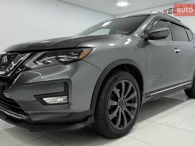 Серый Ниссан Rogue, объемом двигателя 2.49 л и пробегом 125 тыс. км за 20000 $, фото 12 на Automoto.ua