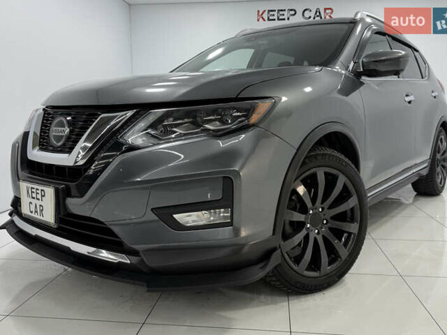 Серый Ниссан Rogue, объемом двигателя 2.49 л и пробегом 125 тыс. км за 20000 $, фото 2 на Automoto.ua