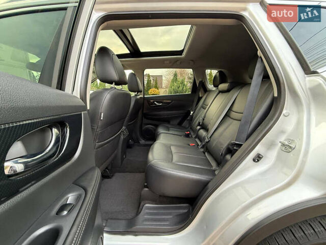 Сірий Ніссан Rogue, об'ємом двигуна 2.49 л та пробігом 87 тис. км за 17500 $, фото 10 на Automoto.ua