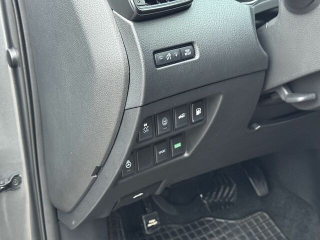 Серый Ниссан Rogue, объемом двигателя 2.5 л и пробегом 70 тыс. км за 14800 $, фото 17 на Automoto.ua