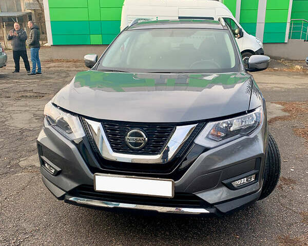 Серый Ниссан Rogue, объемом двигателя 2.49 л и пробегом 139 тыс. км за 15200 $, фото 2 на Automoto.ua