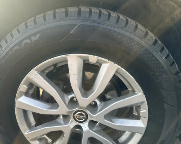 Сірий Ніссан Rogue, об'ємом двигуна 2.49 л та пробігом 135 тис. км за 12500 $, фото 9 на Automoto.ua