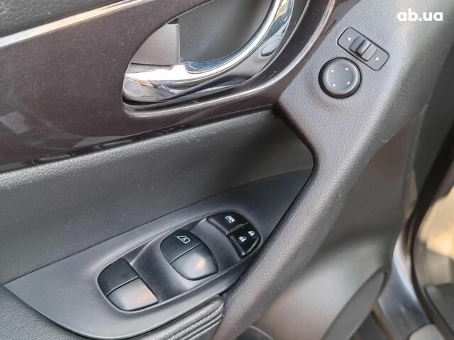 Серый Ниссан Rogue, объемом двигателя 2.5 л и пробегом 57 тыс. км за 15890 $, фото 22 на Automoto.ua