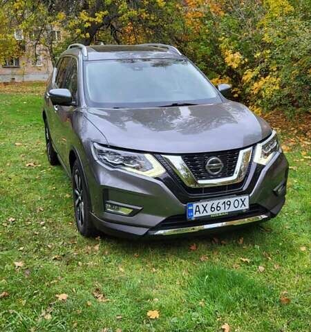 Серый Ниссан Rogue, объемом двигателя 2.49 л и пробегом 107 тыс. км за 16450 $, фото 6 на Automoto.ua