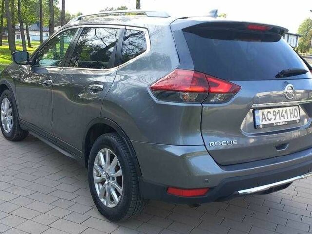 Серый Ниссан Rogue, объемом двигателя 2.5 л и пробегом 143 тыс. км за 12500 $, фото 1 на Automoto.ua