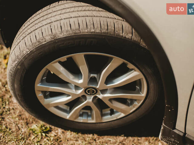 Серый Ниссан Rogue, объемом двигателя 2.5 л и пробегом 197 тыс. км за 15700 $, фото 34 на Automoto.ua