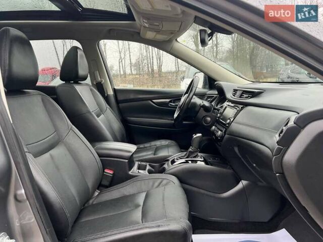 Серый Ниссан Rogue, объемом двигателя 2.49 л и пробегом 127 тыс. км за 16500 $, фото 12 на Automoto.ua
