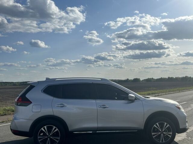 Серый Ниссан Rogue, объемом двигателя 2.49 л и пробегом 112 тыс. км за 15700 $, фото 5 на Automoto.ua