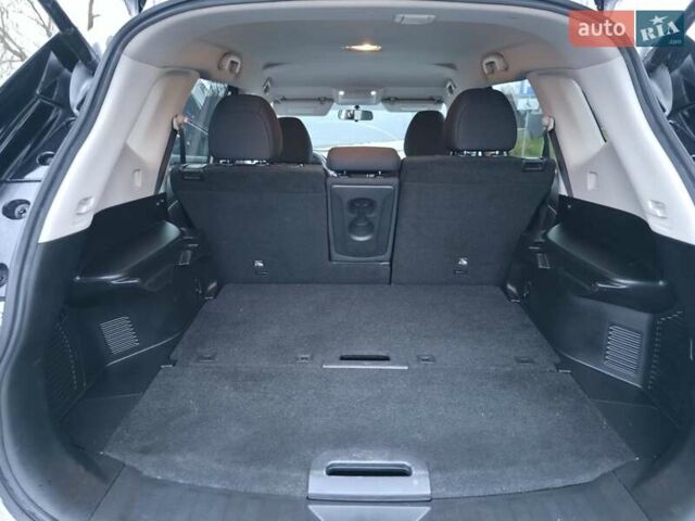 Серый Ниссан Rogue, объемом двигателя 2.49 л и пробегом 189 тыс. км за 13800 $, фото 37 на Automoto.ua