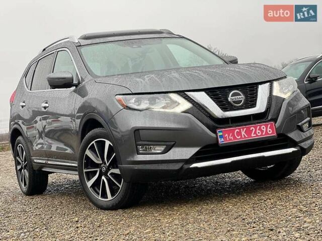 Серый Ниссан Rogue, объемом двигателя 2.49 л и пробегом 127 тыс. км за 16500 $, фото 4 на Automoto.ua