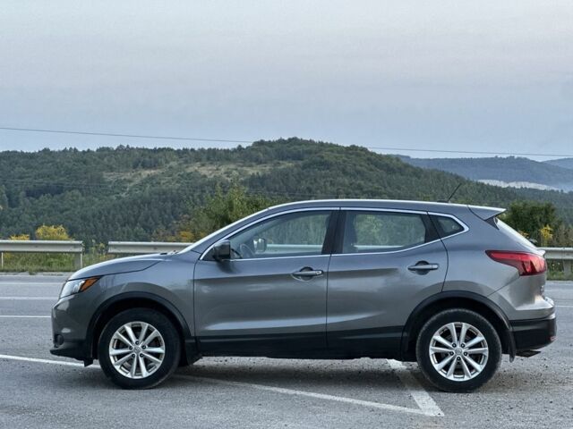 Серый Ниссан Rogue, объемом двигателя 2 л и пробегом 181 тыс. км за 12900 $, фото 2 на Automoto.ua