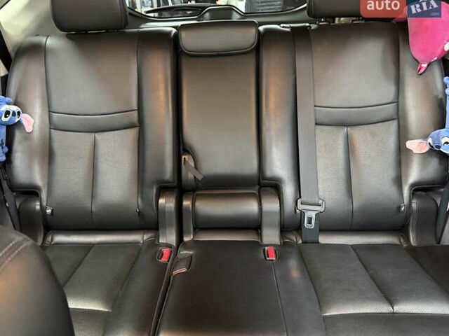 Серый Ниссан Rogue, объемом двигателя 2.49 л и пробегом 125 тыс. км за 20000 $, фото 37 на Automoto.ua