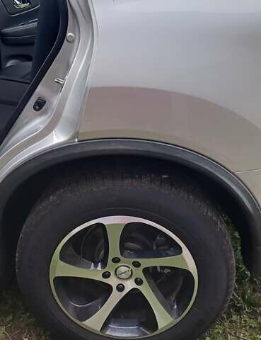 Сірий Ніссан Rogue, об'ємом двигуна 2.49 л та пробігом 185 тис. км за 16500 $, фото 7 на Automoto.ua