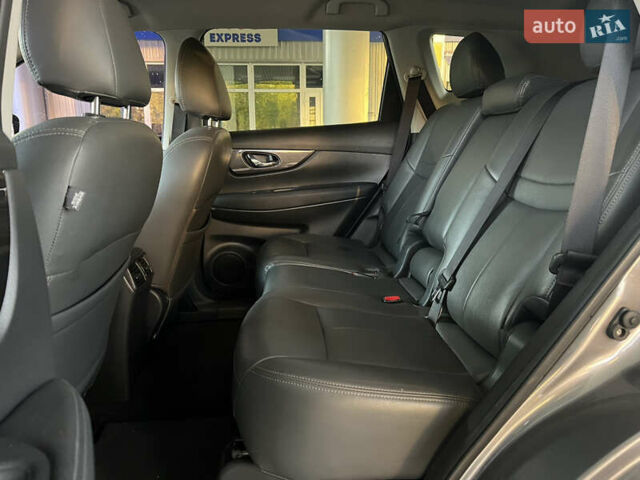 Серый Ниссан Rogue, объемом двигателя 2.49 л и пробегом 102 тыс. км за 15599 $, фото 13 на Automoto.ua
