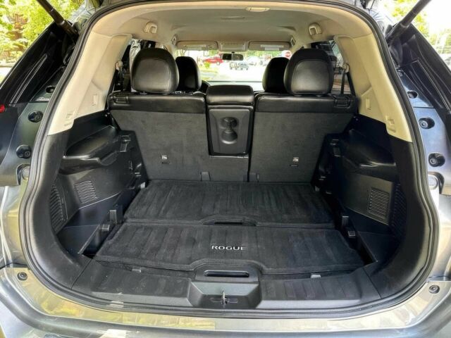 Серый Ниссан Rogue, объемом двигателя 2.5 л и пробегом 48 тыс. км за 11299 $, фото 9 на Automoto.ua