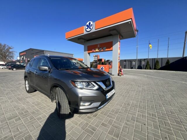 Серый Ниссан Rogue, объемом двигателя 2.5 л и пробегом 95 тыс. км за 16200 $, фото 5 на Automoto.ua