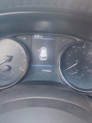 Серый Ниссан Rogue, объемом двигателя 2.49 л и пробегом 78 тыс. км за 17200 $, фото 10 на Automoto.ua