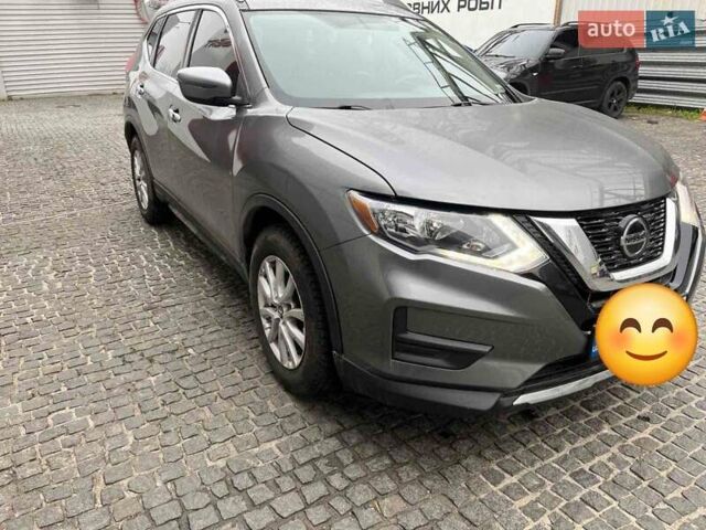 Серый Ниссан Rogue, объемом двигателя 2.49 л и пробегом 151 тыс. км за 14300 $, фото 1 на Automoto.ua